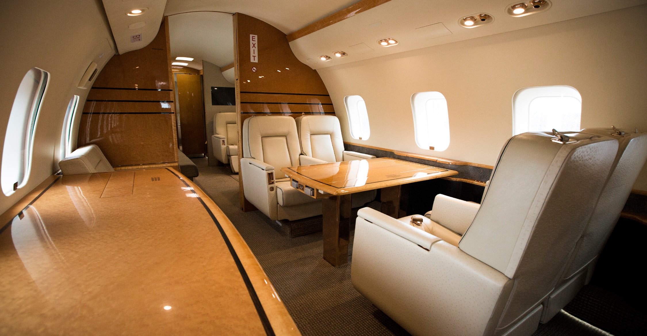 2009 BOMBARDIER GLOBAL 5000 SN: 9289 - Leader Luxury