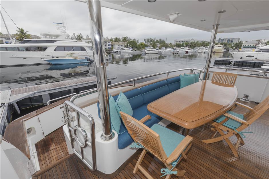 82' Horizon OUR WAY - Leader Luxury