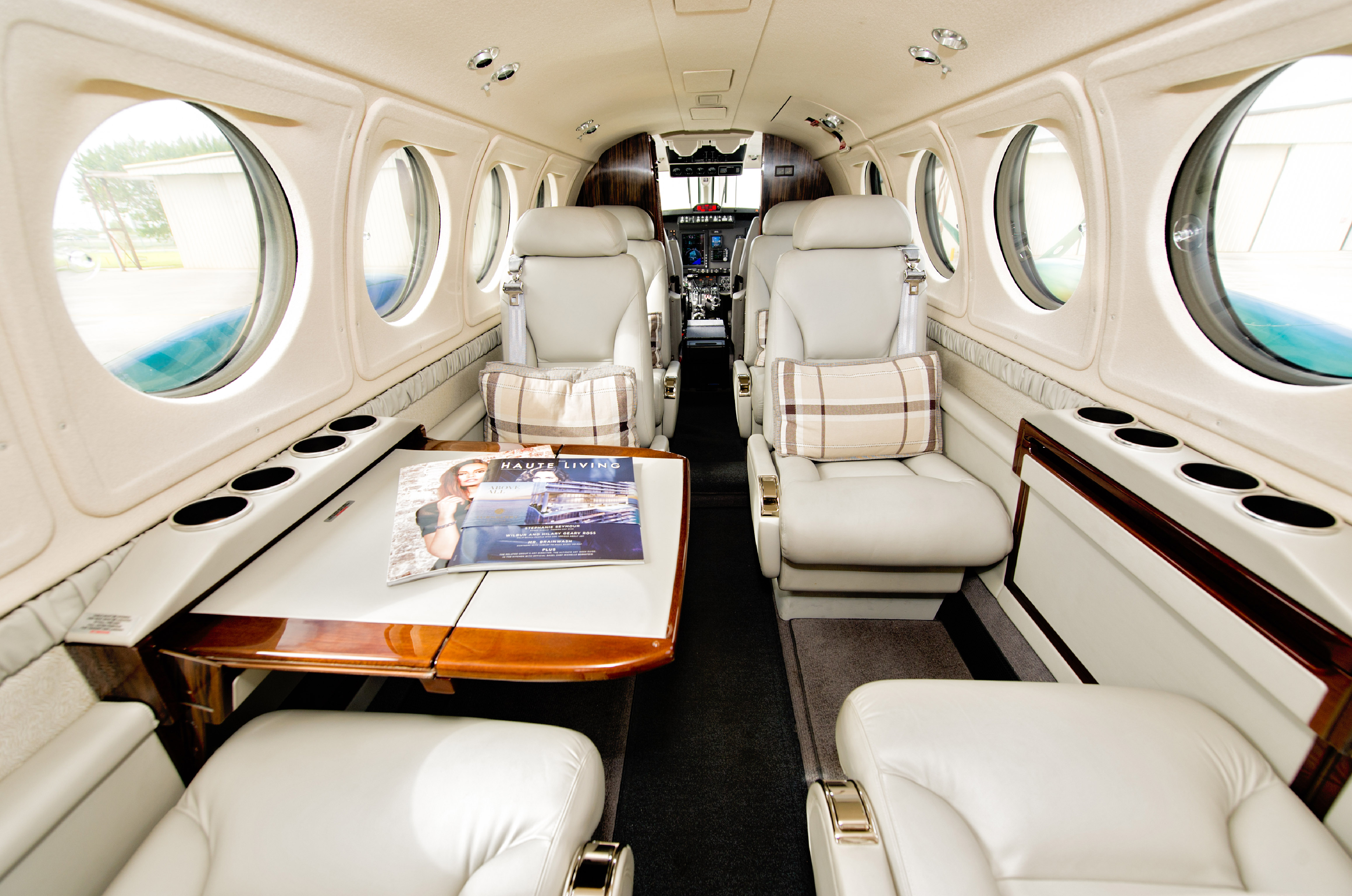 2012 Beechcraft King Air 250 S N By 161 Leader Luxury