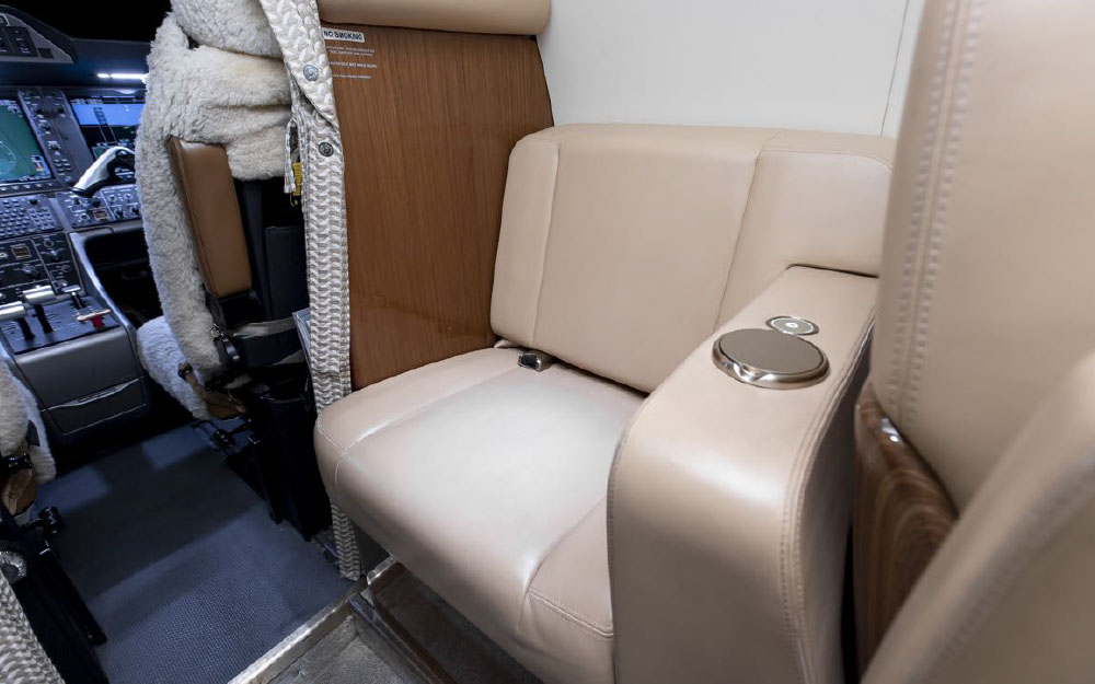 Embraer Phenom 100 Interior