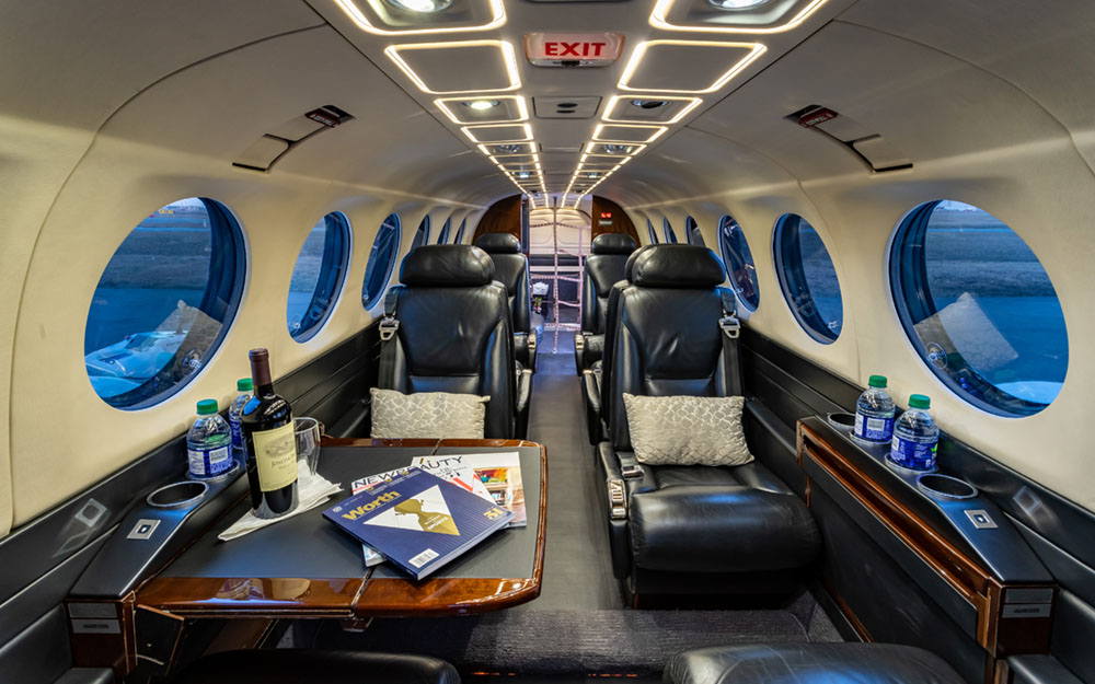 2008 BEECHCRAFT KING AIR 350 S/N FL580 Leader Luxury