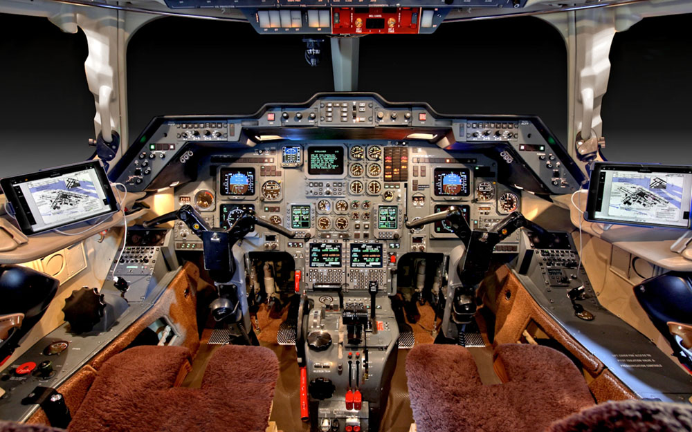 2001 HAWKER 800XP S/N 258546 Leader Luxury