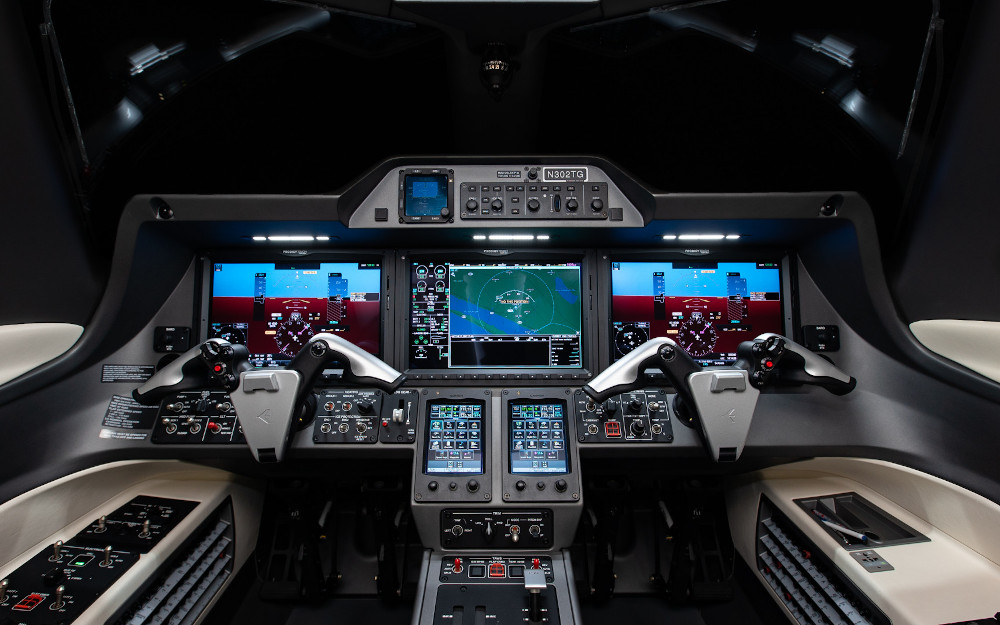 2015 Embraer Phenom 300 S N 50500310 Leader Luxury